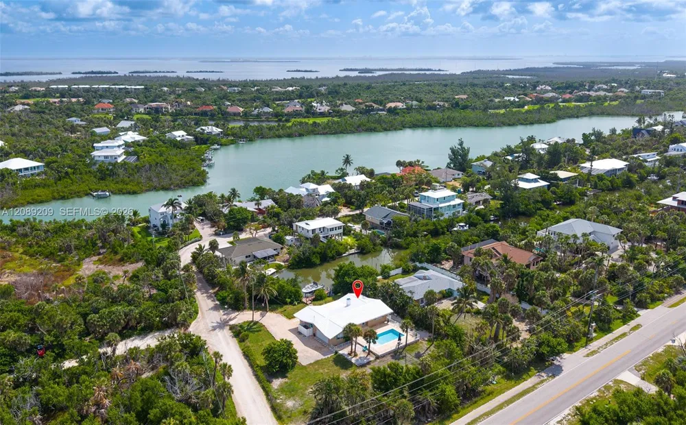 5885 Pine Tree Other City - In The State Of Florida, FL 33957