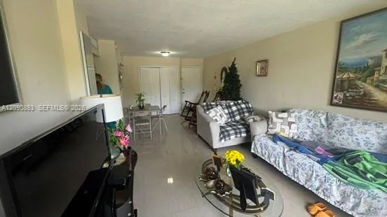 8850 Fontainebleau Blvd #203 Miami, FL 33172