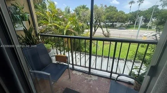 8850 Fontainebleau Blvd #203 Miami, FL 33172