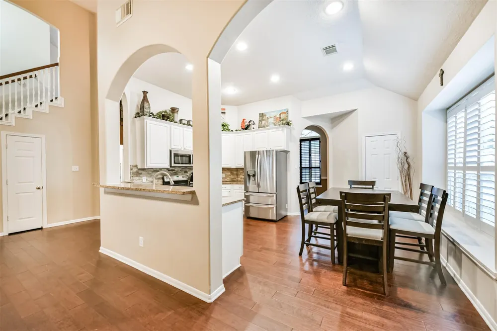 1122 Sussex Trail Pearland, TX 77584