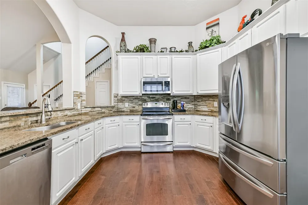 1122 Sussex Trail Pearland, TX 77584