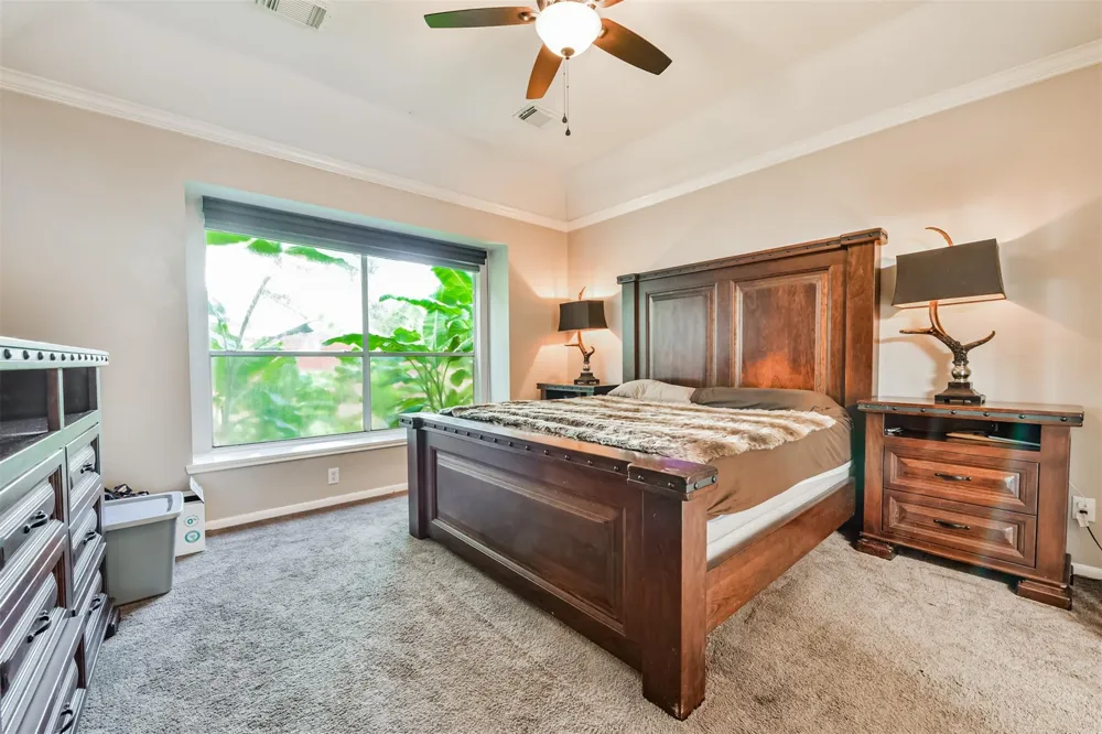 1122 Sussex Trail Pearland, TX 77584