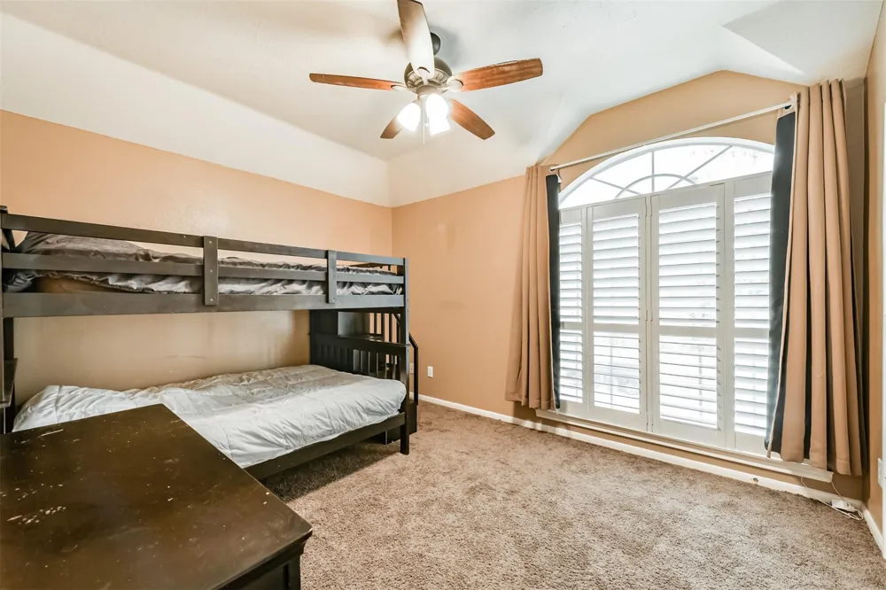 1122 Sussex Trail Pearland, TX 77584