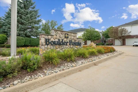 6729 Boulder Pointe Drive