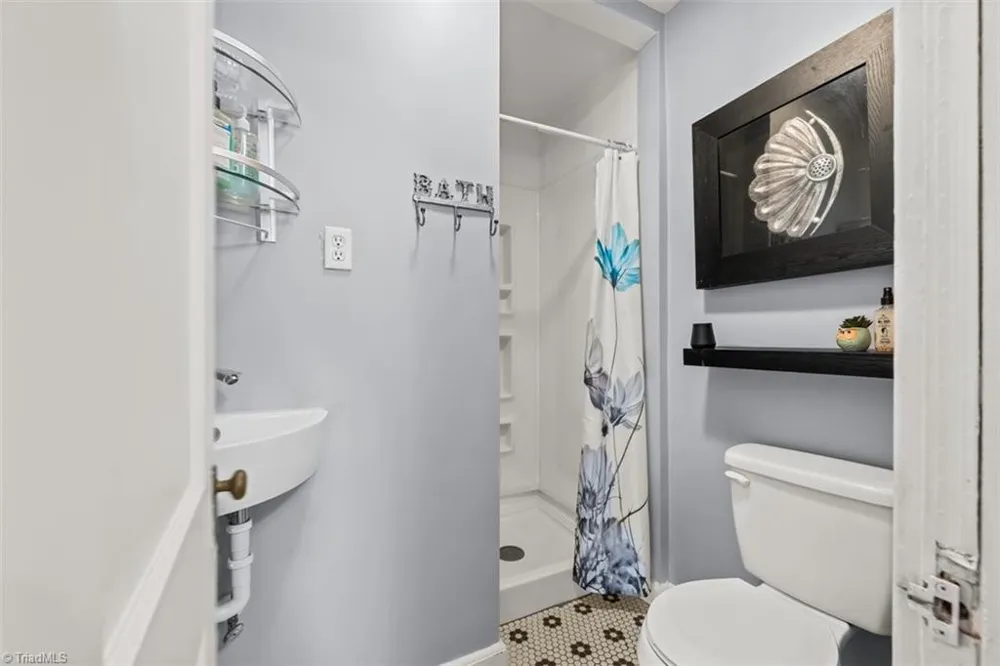 5874 Tom Hill Road Archdale, NC 27263