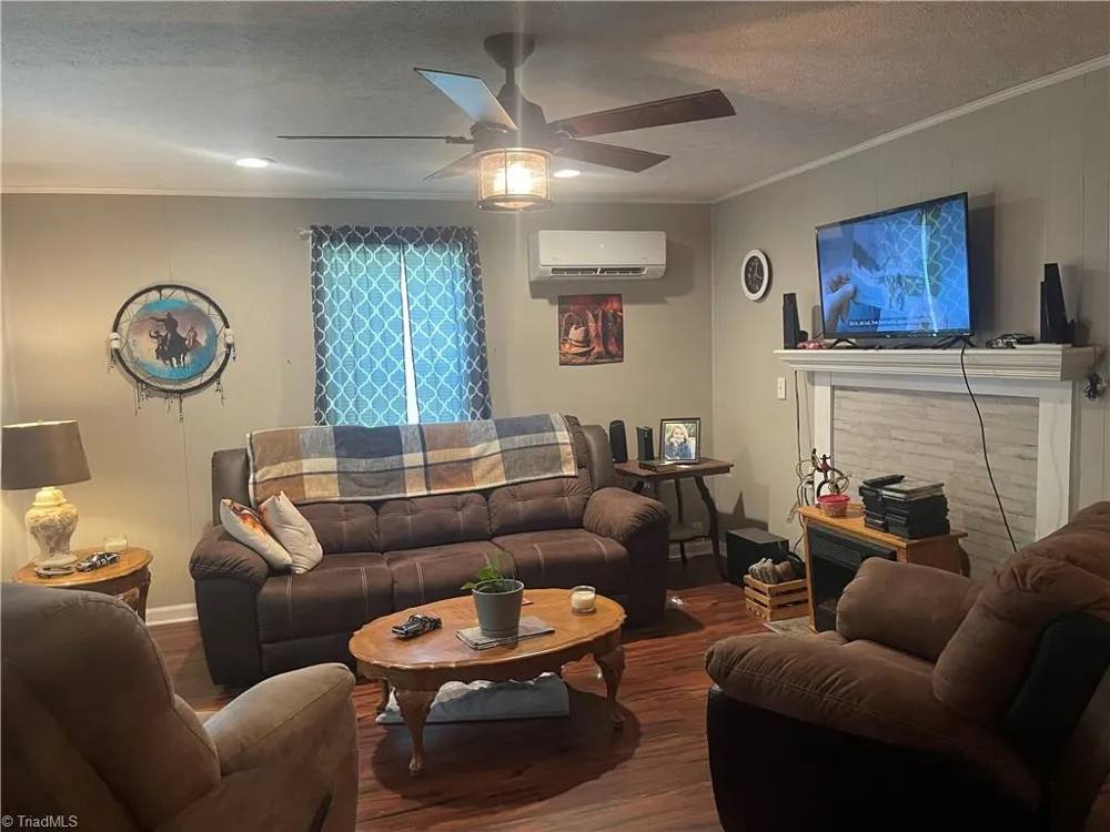 1443 Delaware Avenue Eden, NC 27288