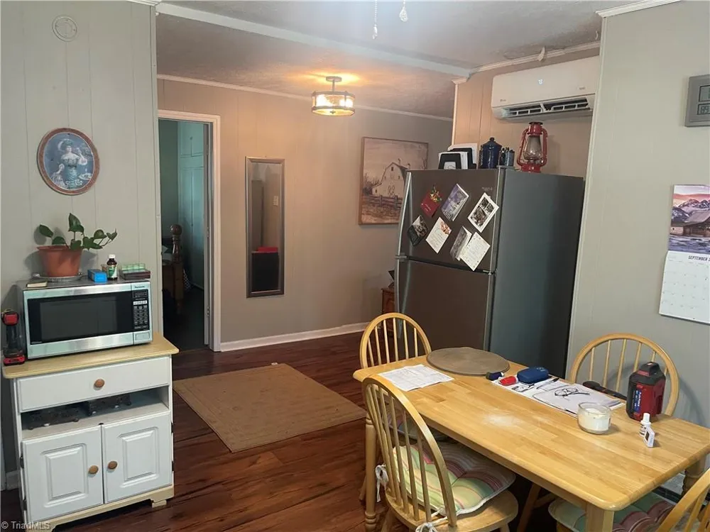 1443 Delaware Avenue Eden, NC 27288