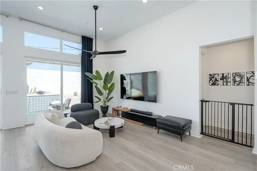 264 Mustang Palm Springs, CA 92262