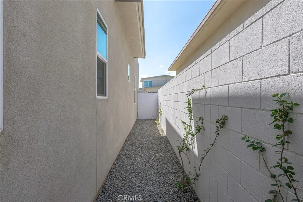 264 Mustang Palm Springs, CA 92262