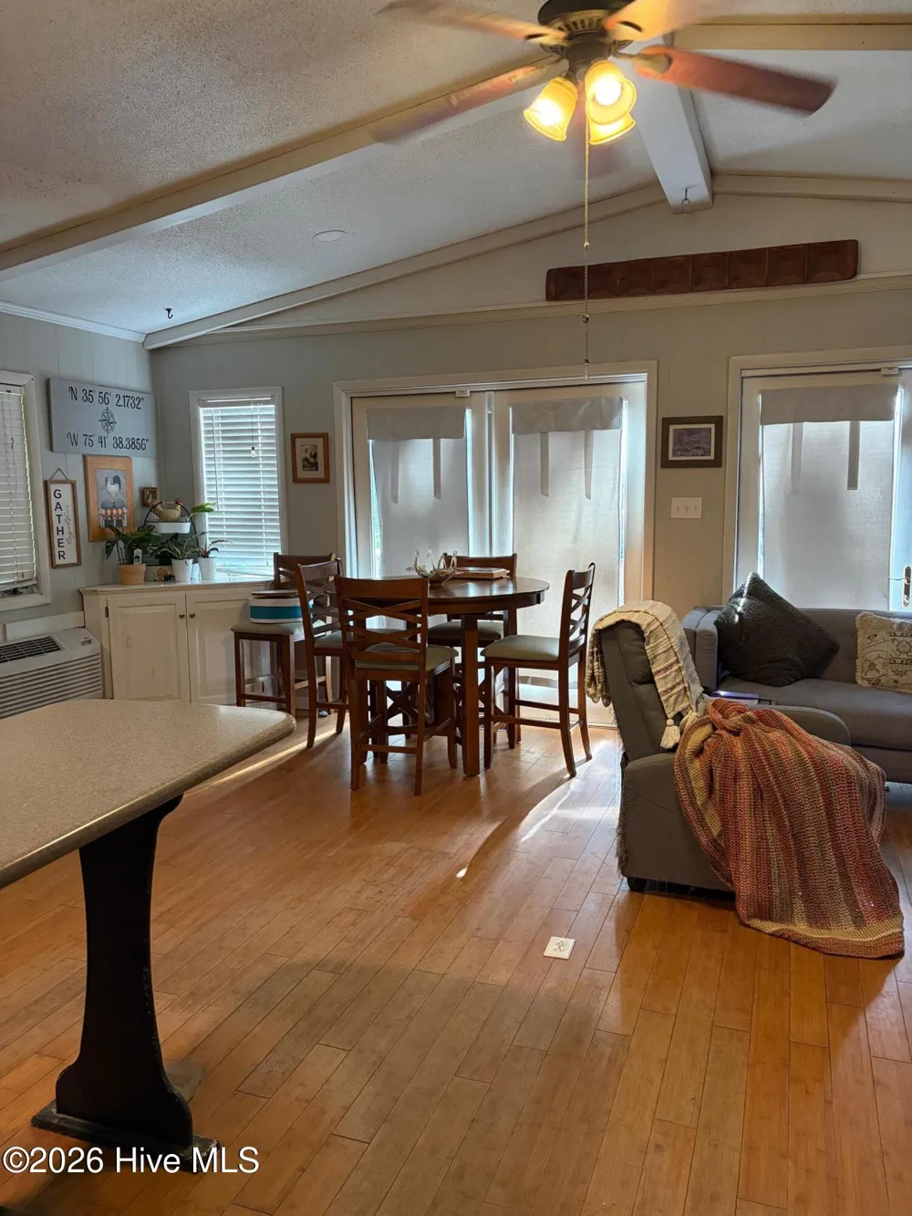 113 Forest Avenue Manteo, NC 27954