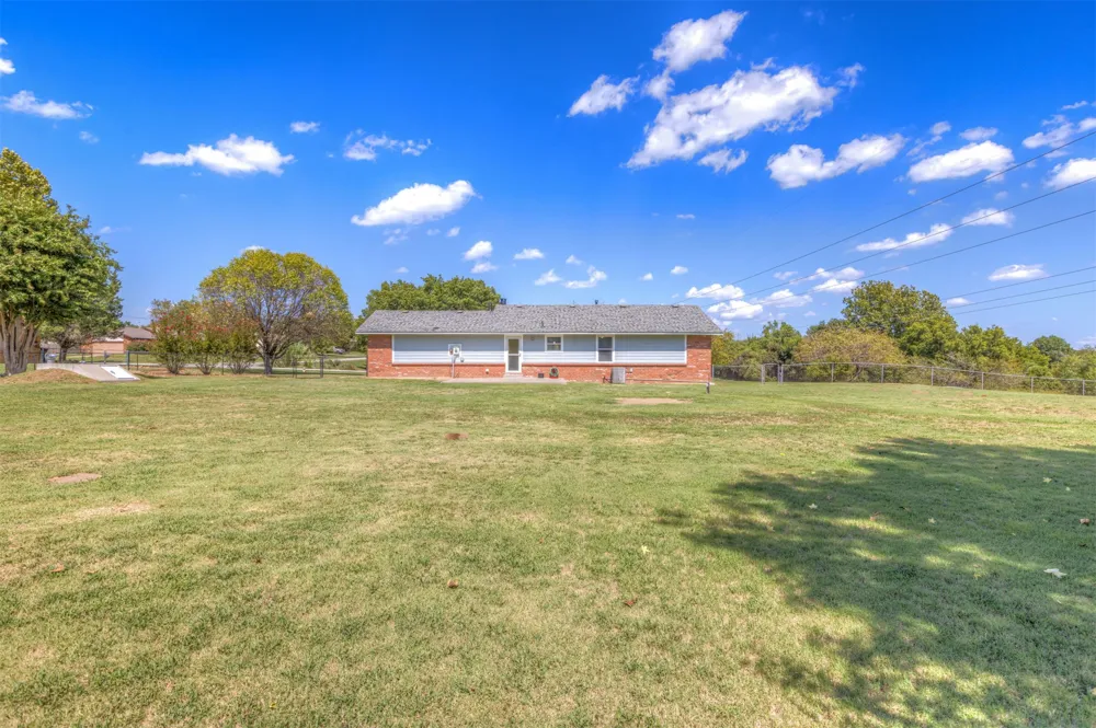 20714 W 5th Street S Sand Springs, OK 74063