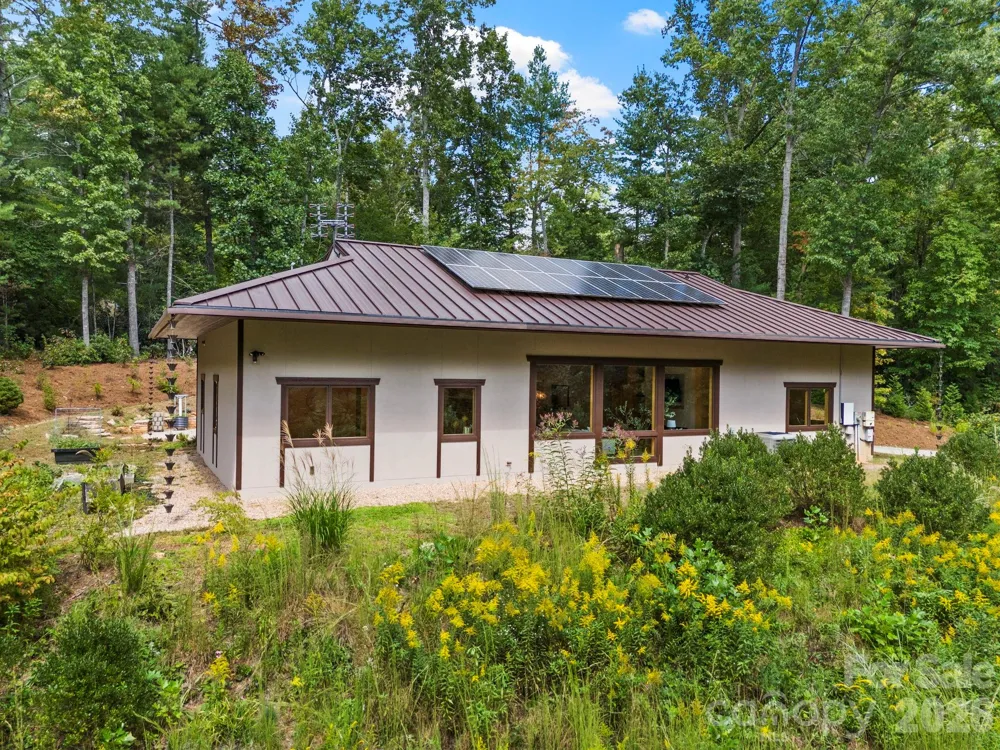 36 Ravenwood Drive Fletcher, NC 28732