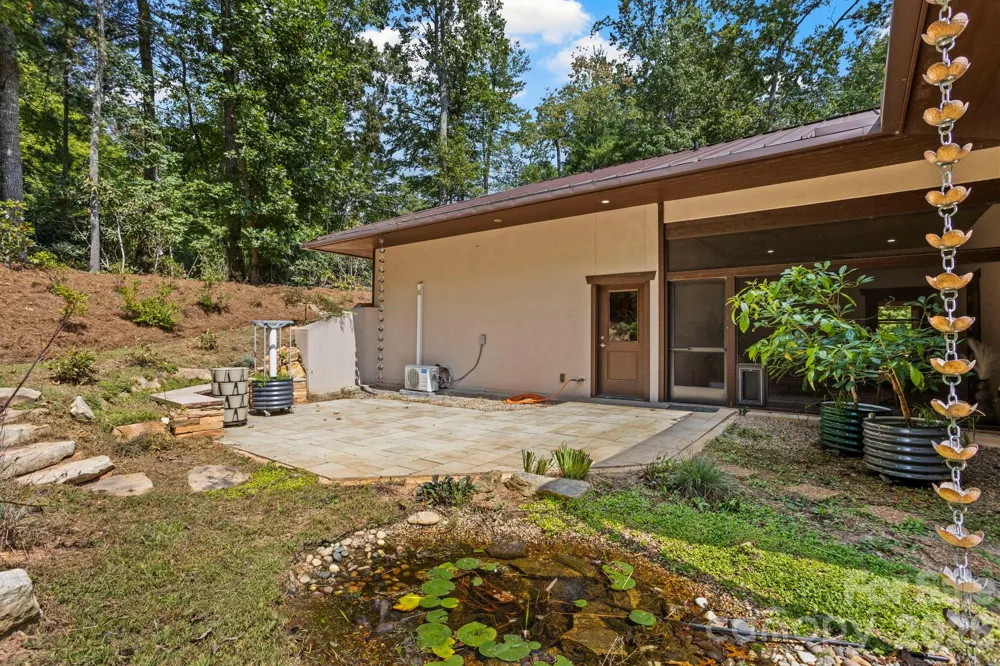 36 Ravenwood Drive Fletcher, NC 28732