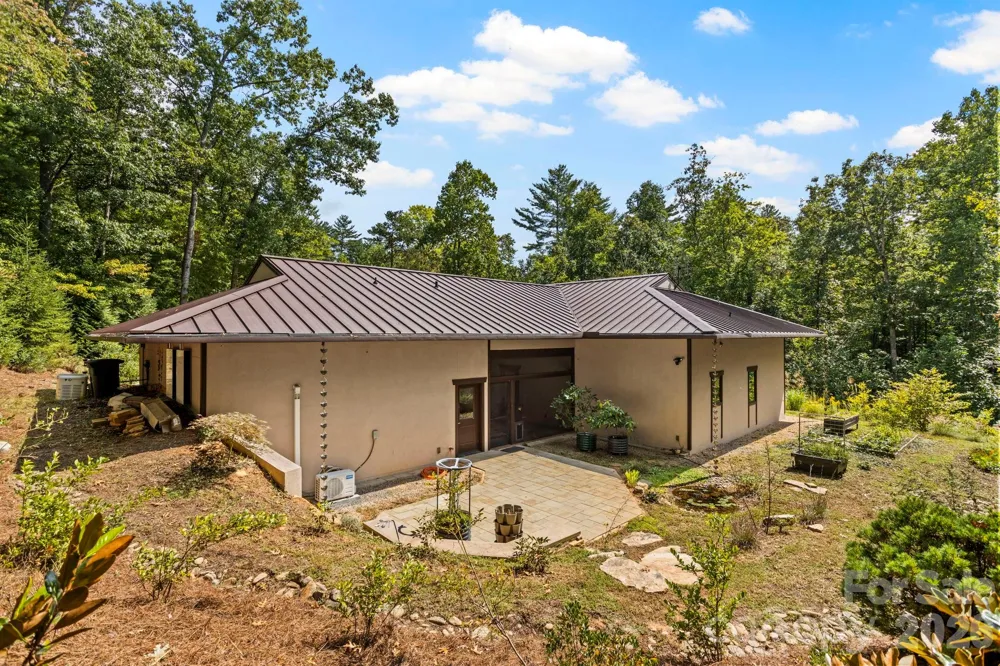 36 Ravenwood Drive Fletcher, NC 28732