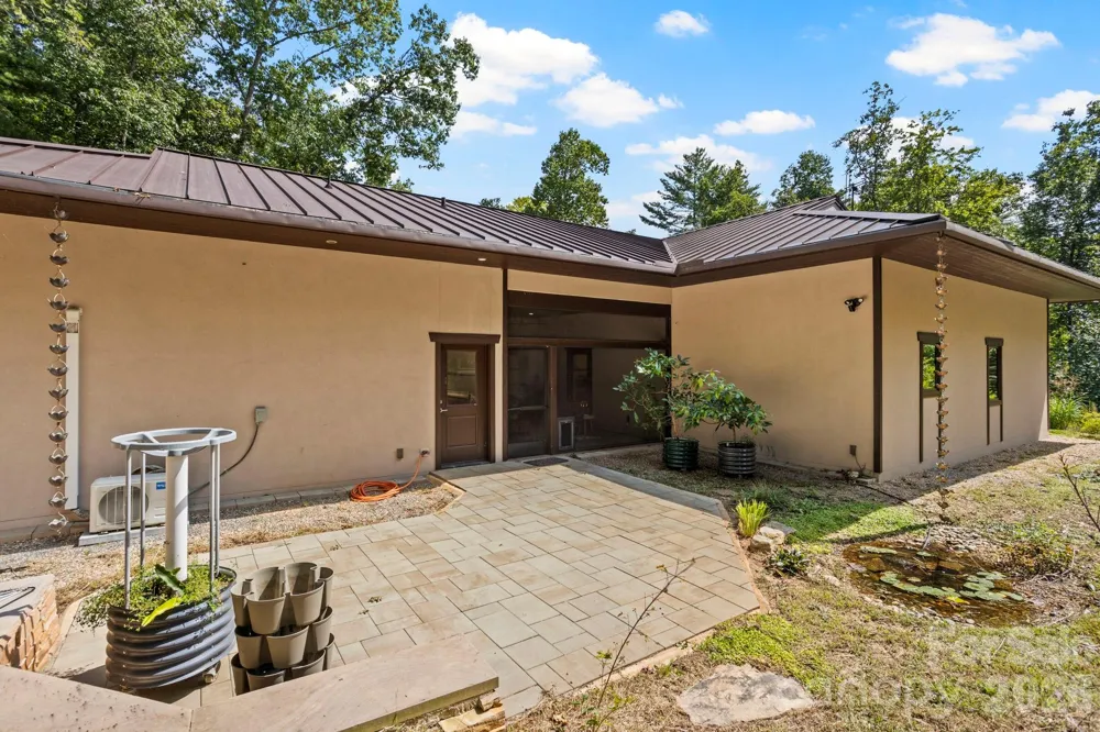 36 Ravenwood Drive Fletcher, NC 28732