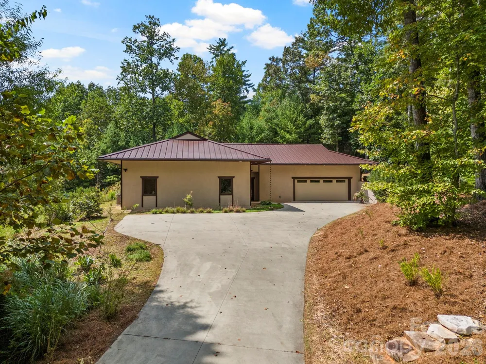 36 Ravenwood Drive Fletcher, NC 28732