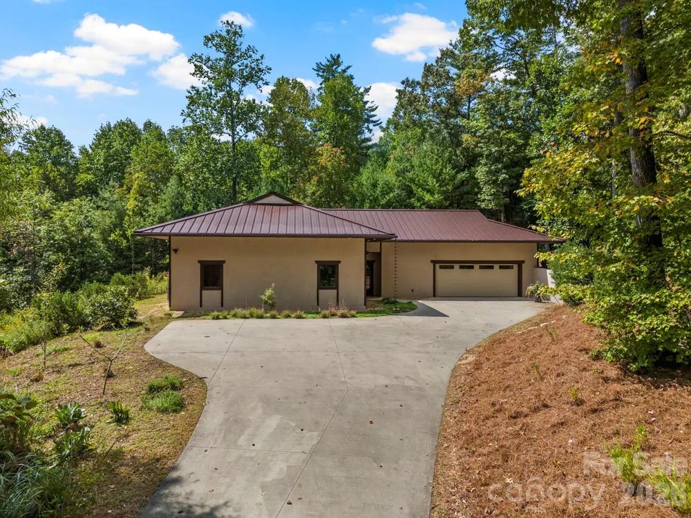 36 Ravenwood Drive Fletcher, NC 28732