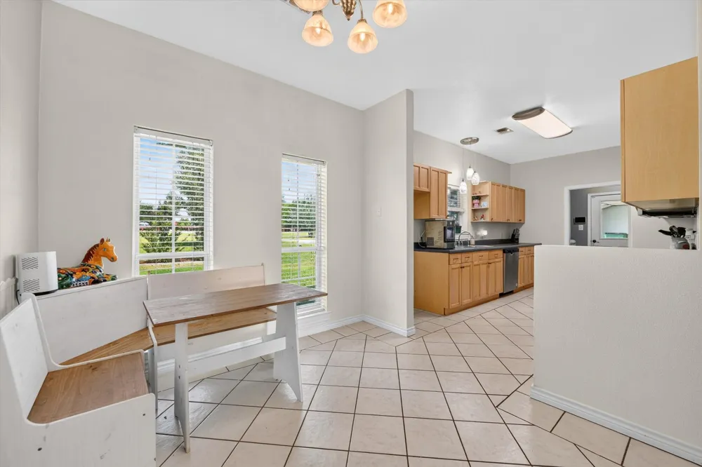 1958 Crockett Street Sanger, TX 76266