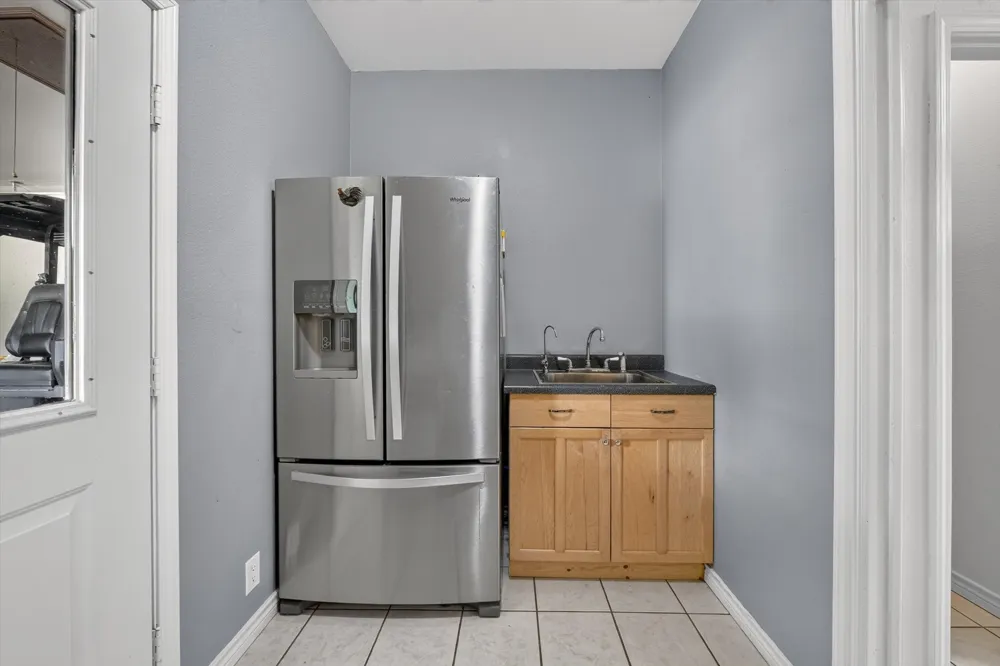 1958 Crockett Street Sanger, TX 76266