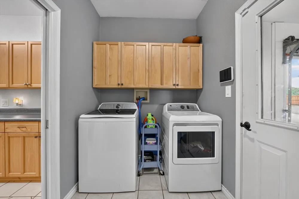 1958 Crockett Street Sanger, TX 76266