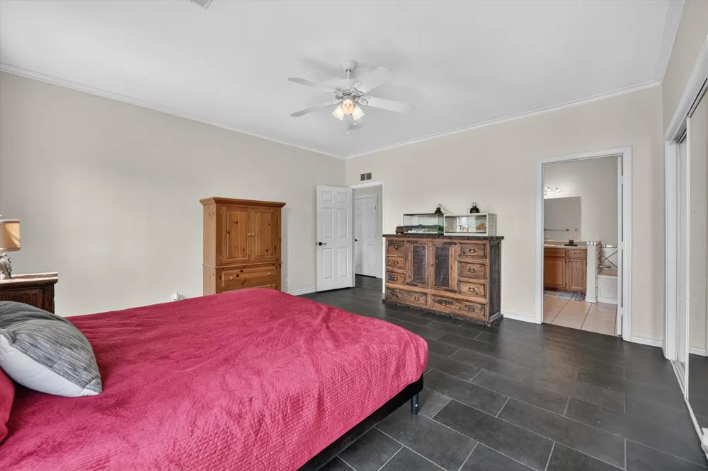 1958 Crockett Street Sanger, TX 76266