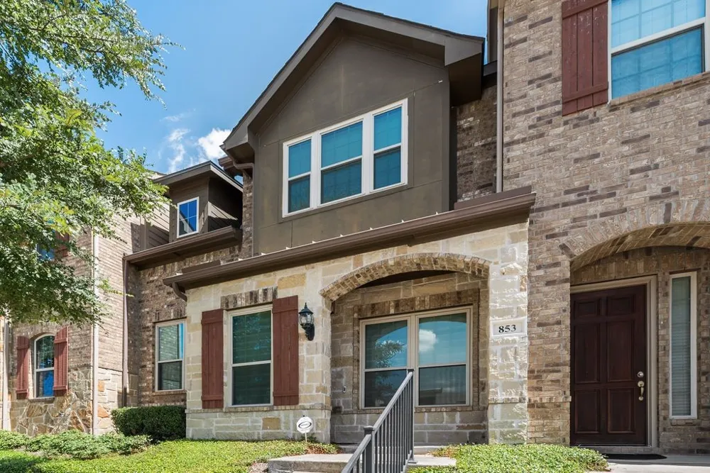 853 Whitehall Drive Richardson, TX 75081