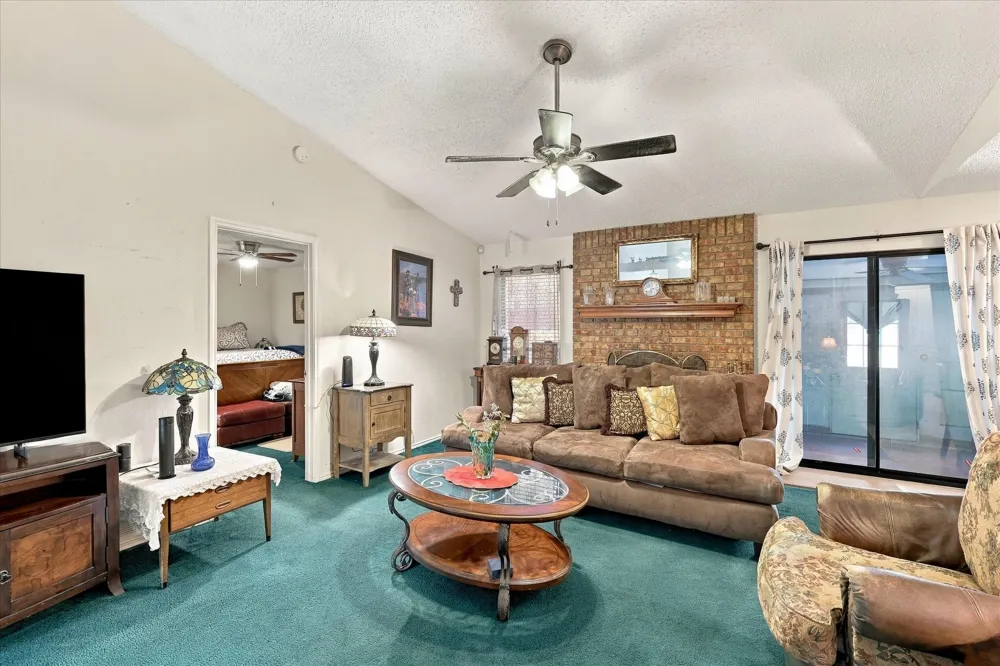 617 Cross Ridge Circle Fort Worth, TX 76120