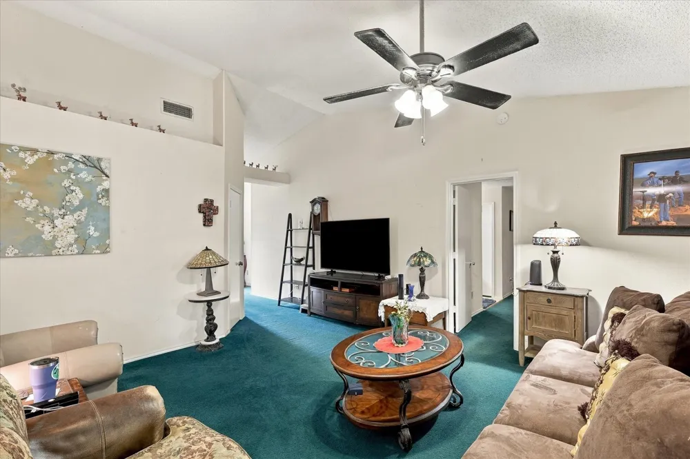 617 Cross Ridge Circle Fort Worth, TX 76120