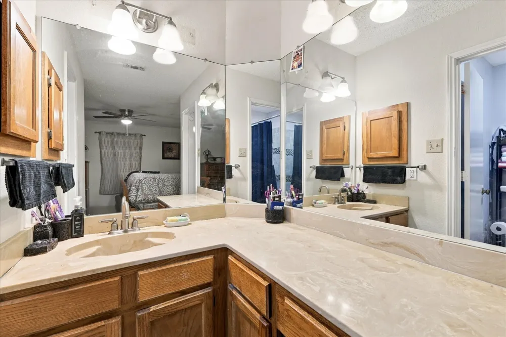617 Cross Ridge Circle Fort Worth, TX 76120