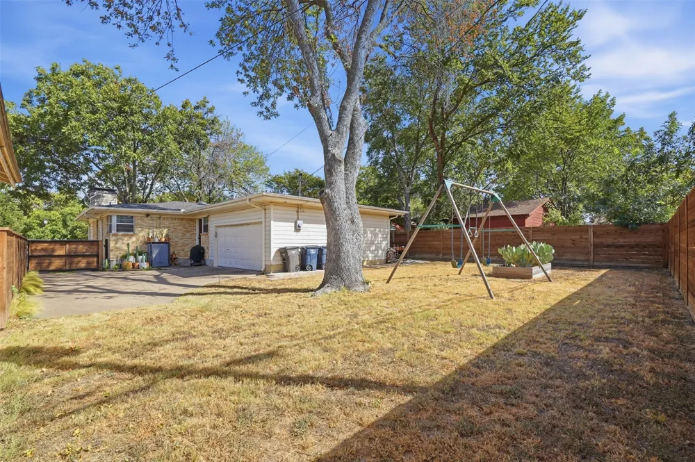 2908 Ryan Place Drive Fort Worth, TX 76110