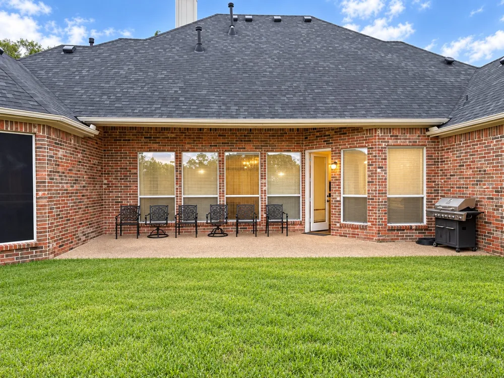902 Horseshoe Bend Richardson, TX 75081