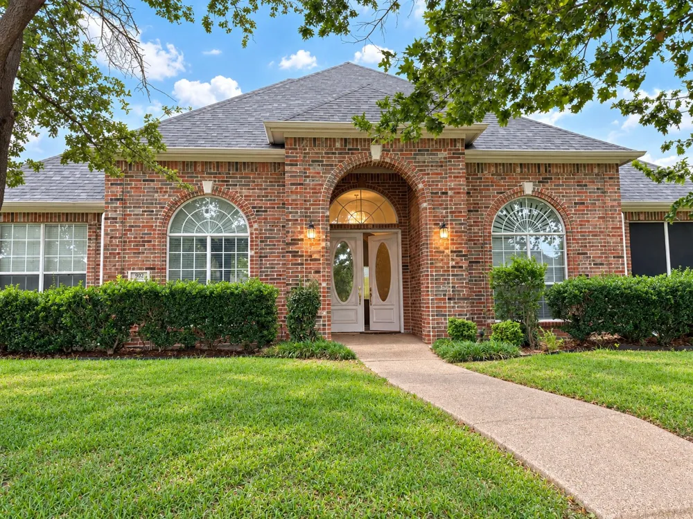 902 Horseshoe Bend Richardson, TX 75081