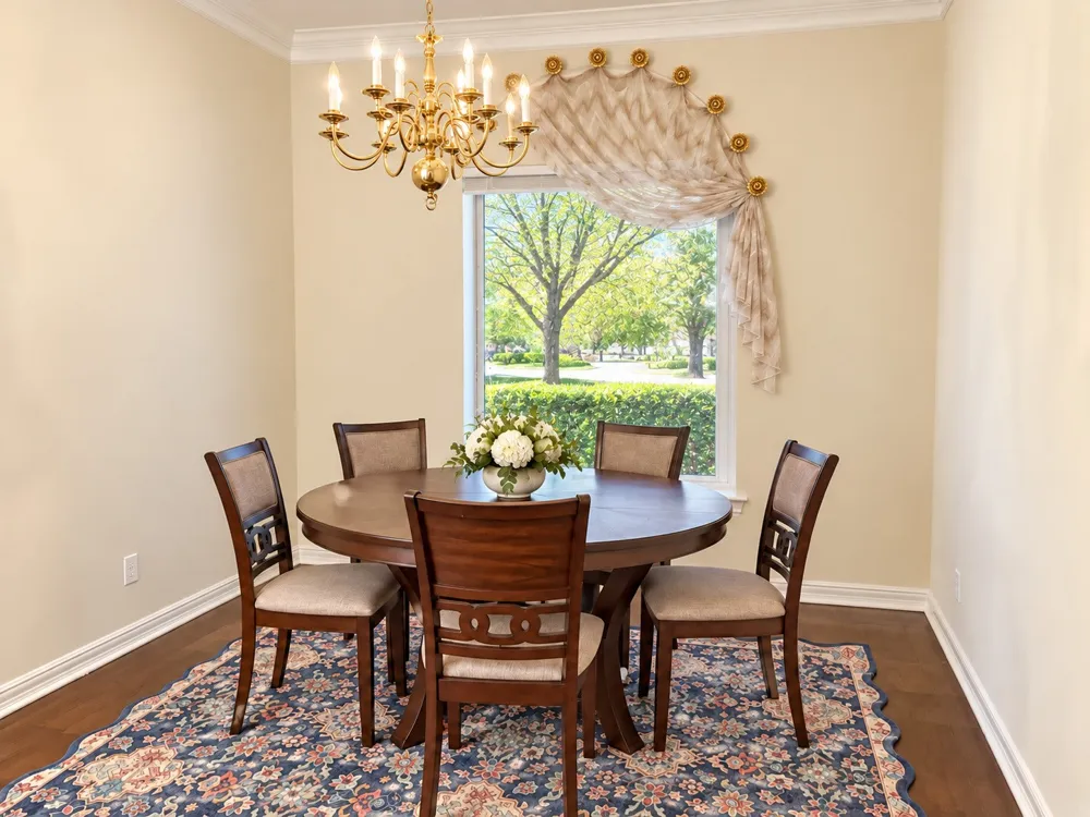 902 Horseshoe Bend Richardson, TX 75081