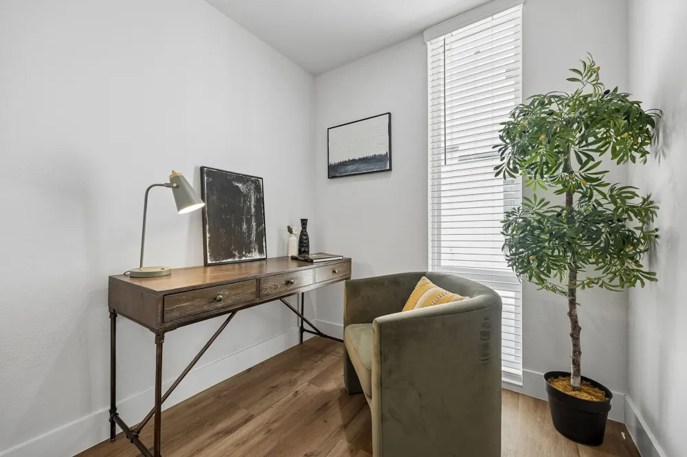 5633 Live Oak #103 Dallas, TX 75206