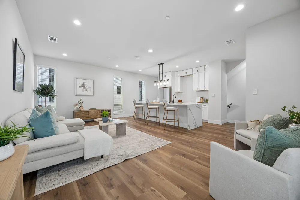 5633 Live Oak #103 Dallas, TX 75206