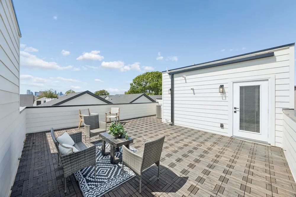 5633 Live Oak #103 Dallas, TX 75206