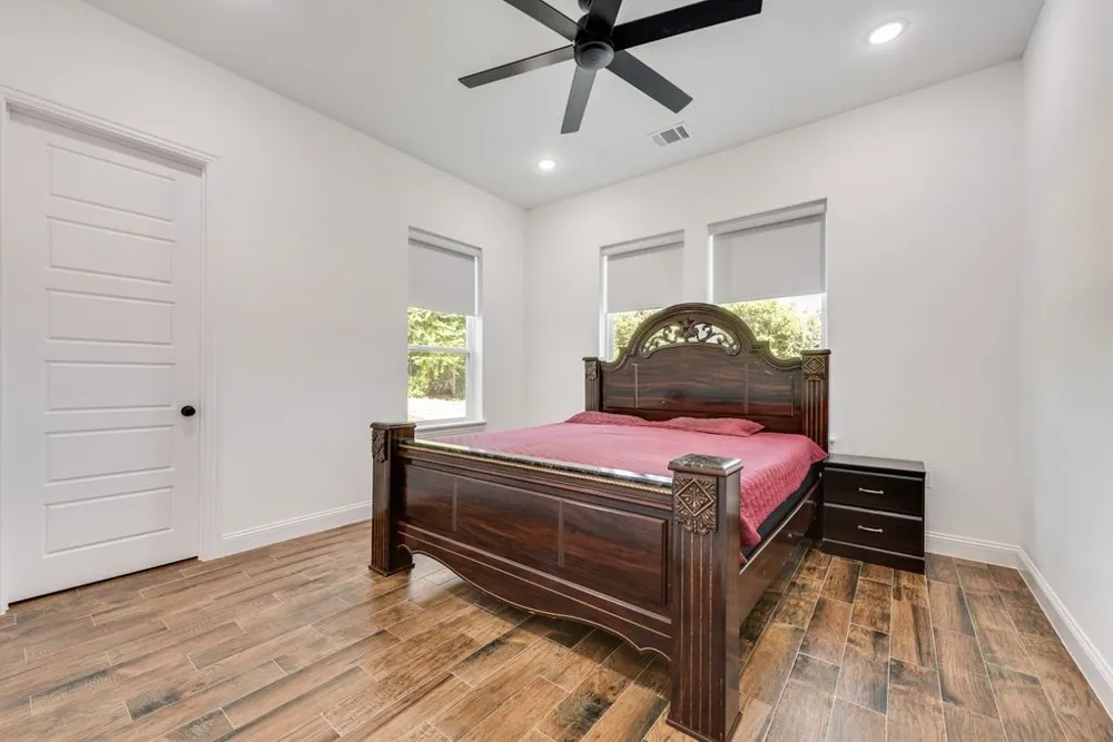 911 Oldgate Road Lakeside, TX 76108