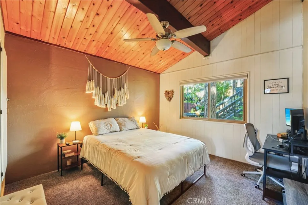 761 W Victoria Court Lake Arrowhead, CA 92352