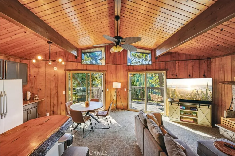 761 W Victoria Court Lake Arrowhead, CA 92352