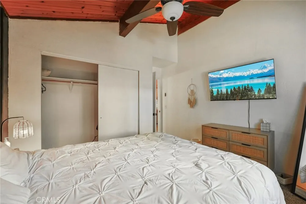 761 W Victoria Court Lake Arrowhead, CA 92352