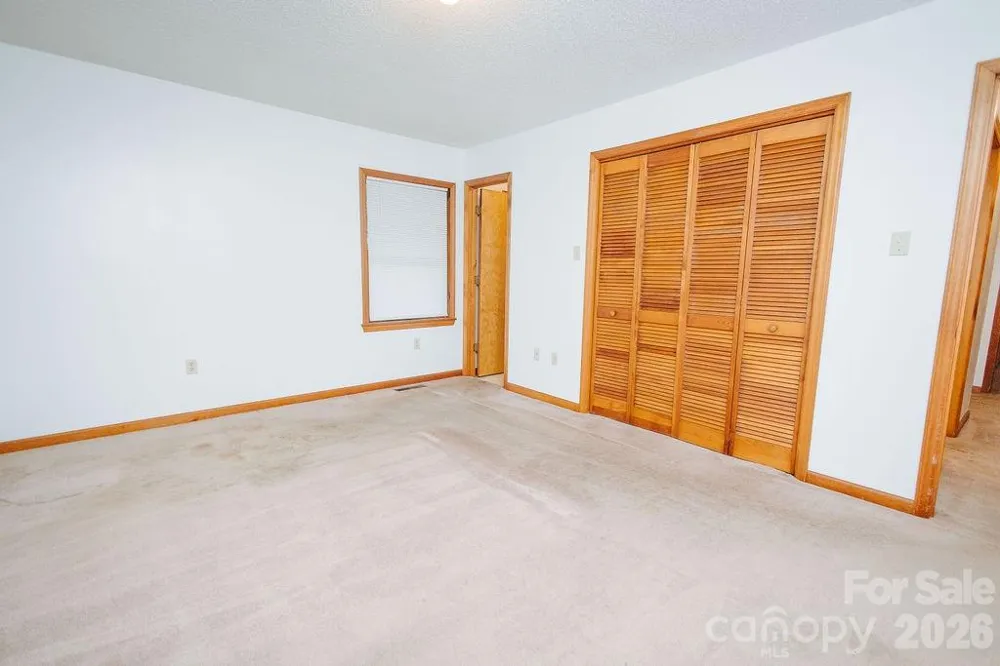 6830 Bat Cave Road Old Fort, NC 28762