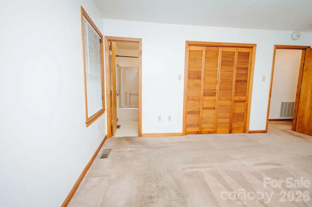 6830 Bat Cave Road Old Fort, NC 28762