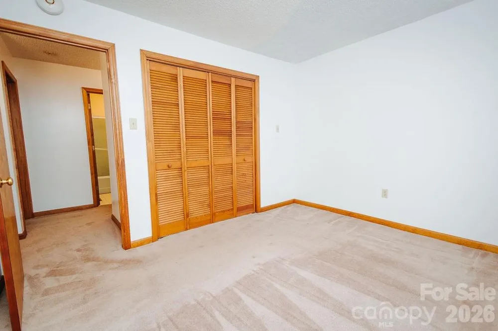 6830 Bat Cave Road Old Fort, NC 28762