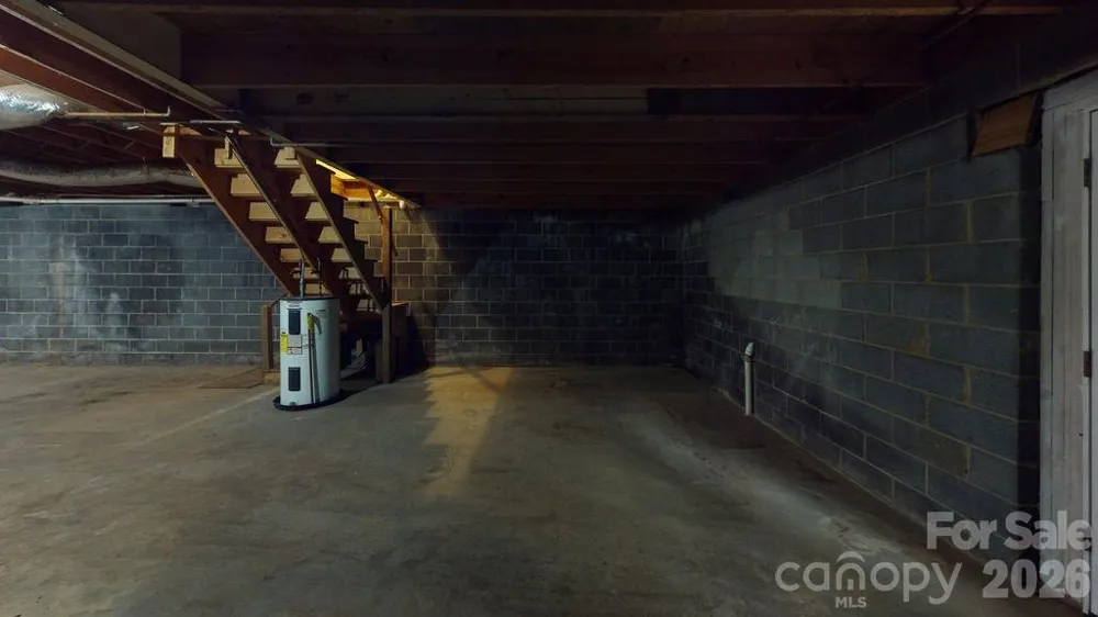 6830 Bat Cave Road Old Fort, NC 28762