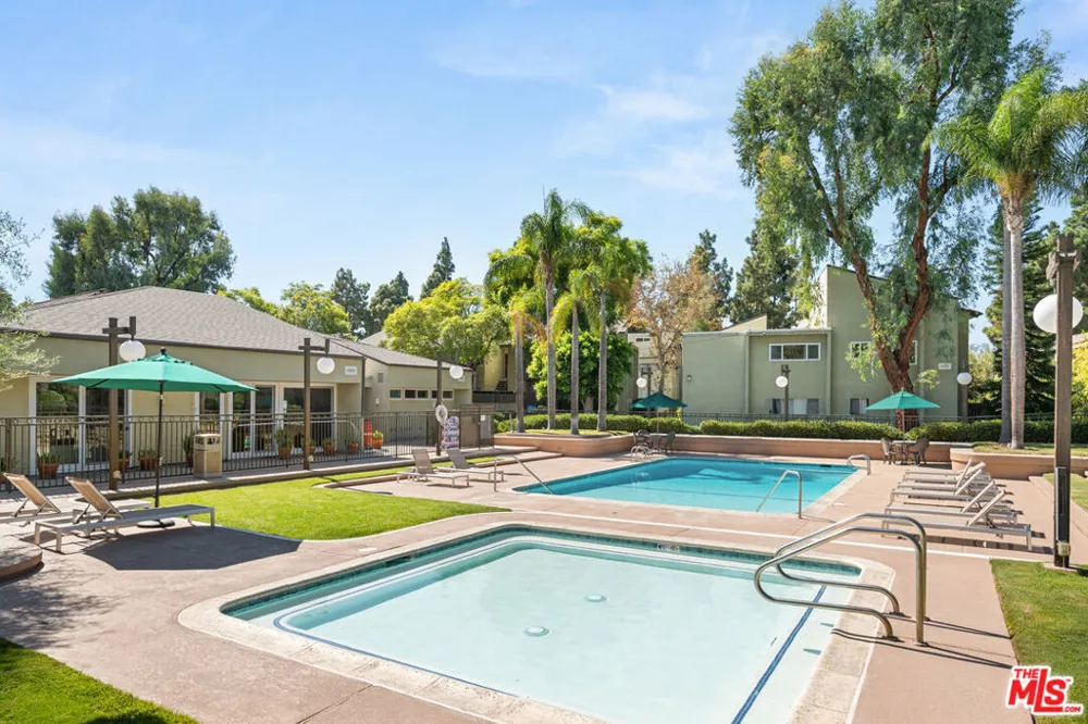 4842 Hollow Corner Road #405 Culver City, CA 90230