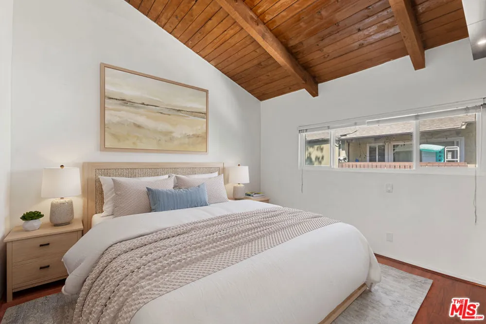 4842 Hollow Corner Road #405 Culver City, CA 90230