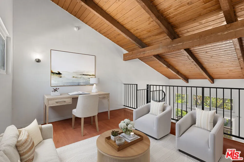 4842 Hollow Corner Road #405 Culver City, CA 90230