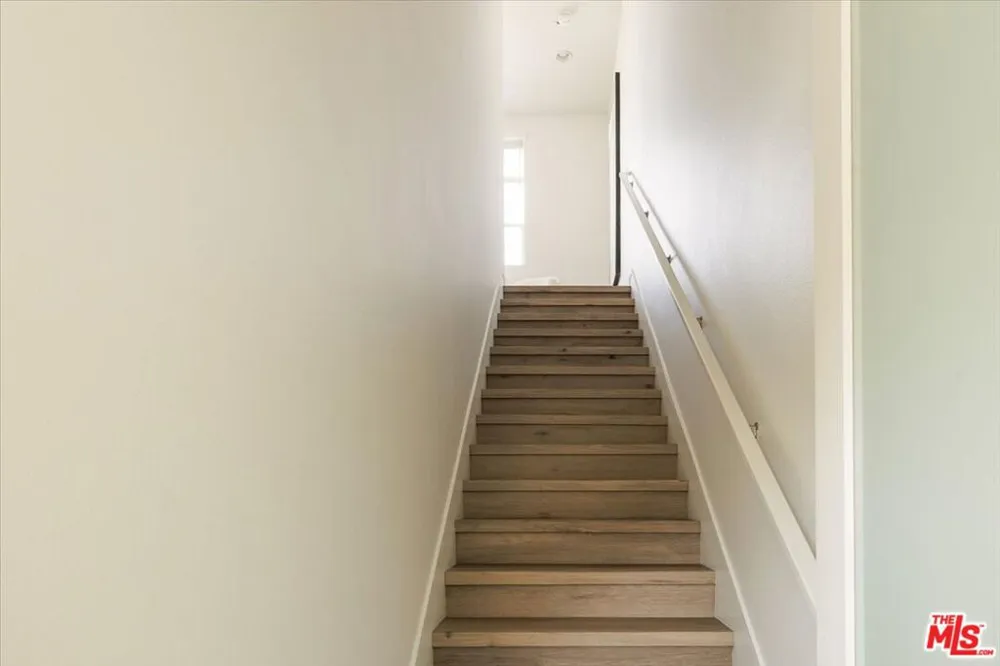628 Seabright Circle Costa Mesa, CA 92627