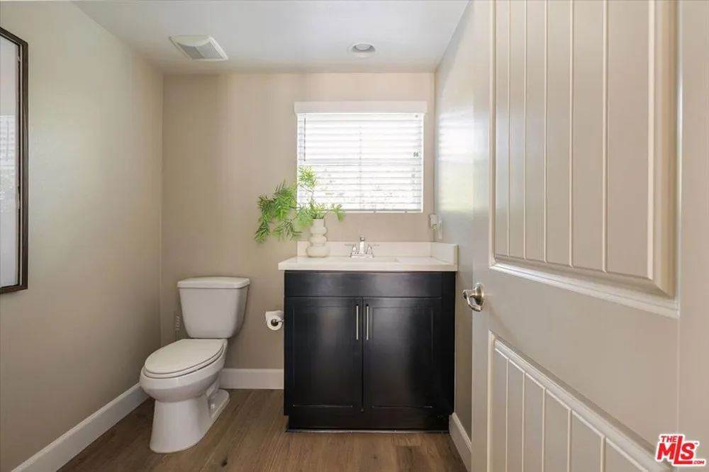 628 Seabright Circle Costa Mesa, CA 92627