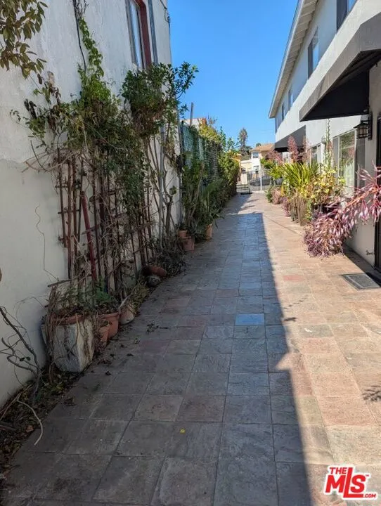 1920 Euclid Street Santa Monica, CA 90404